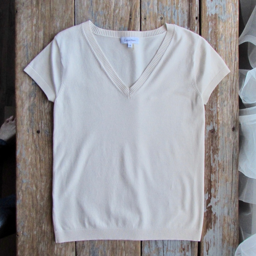 Calvin Klein Sweater